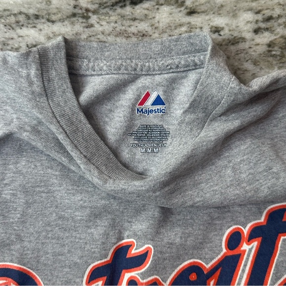 Detroit Tigers short sleeve TShirt youth size medium - Picture 2 of 3